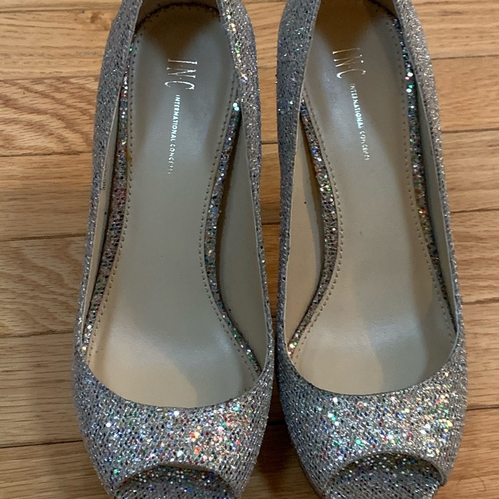 INC silver glitter  pumps